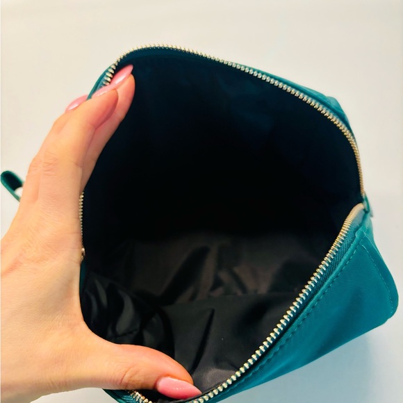 Kate Spade makeup pouch. Deep Emerald Green. New without tags. Never used. - Picture 5 of 9